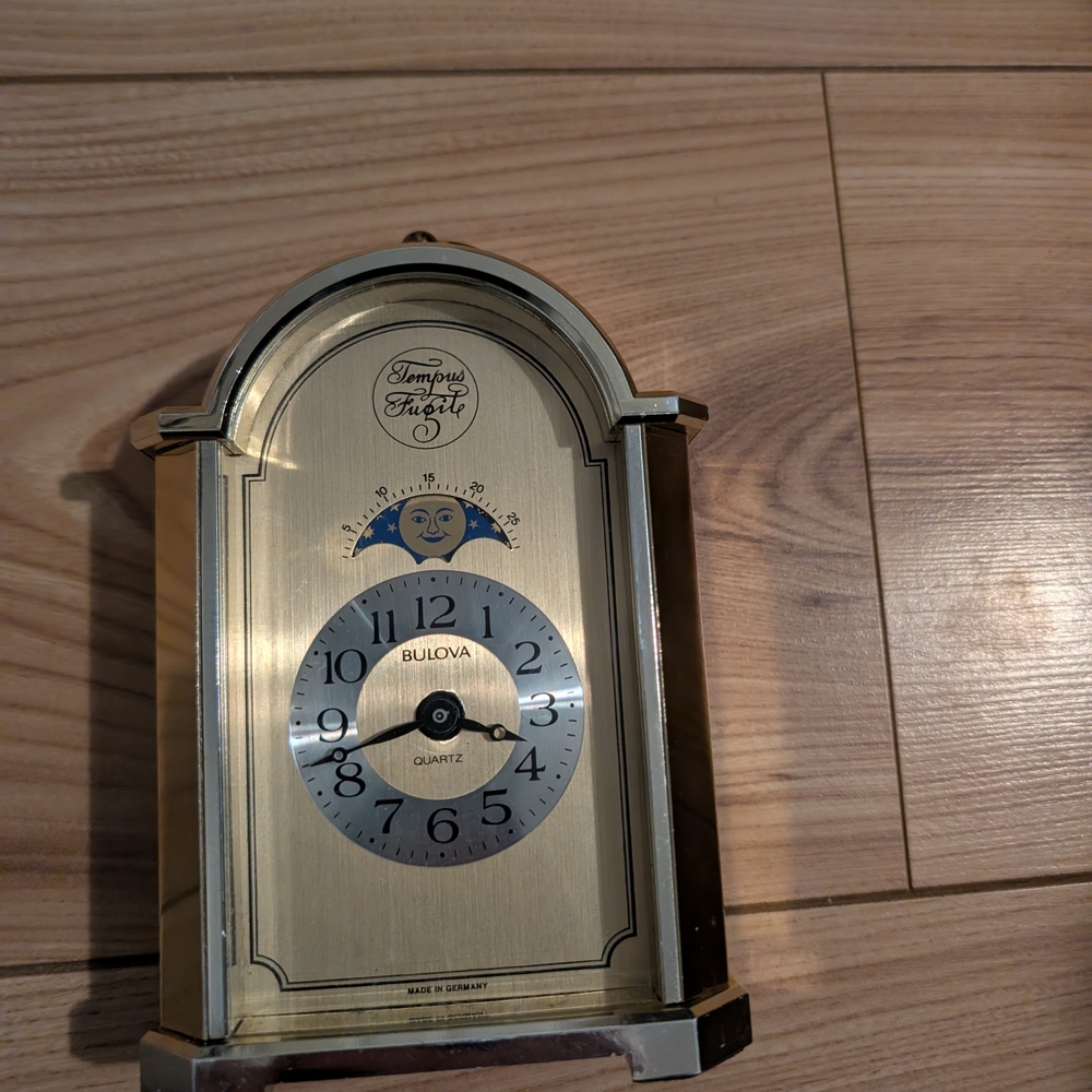 Bulova Gold and Silver Table Clock